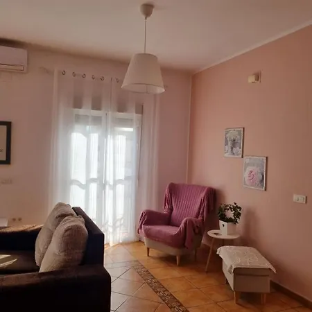Mar Apartment *